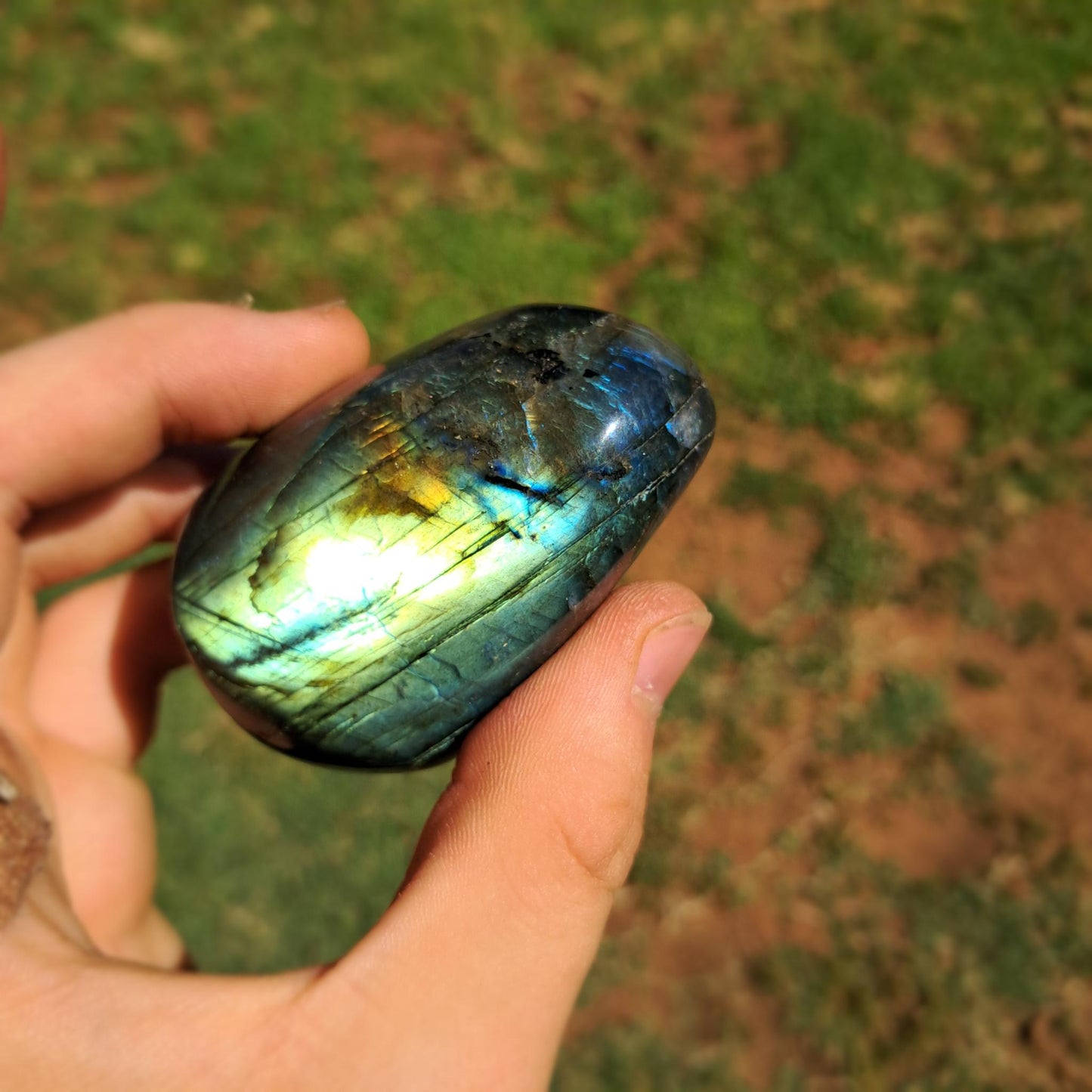 Labradorite standing free form
